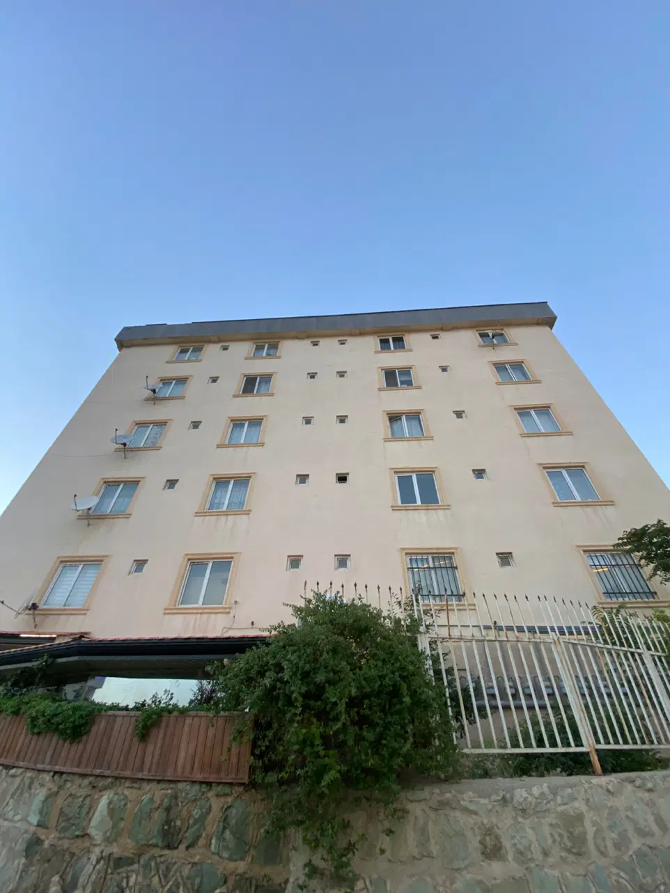 نوسا ۱۰۰ متری با پارکینگ