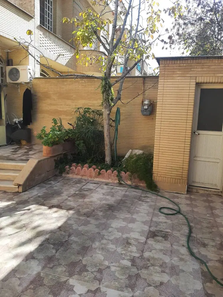 ویلایی ۲۹۰متری دکتر حسابی