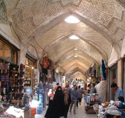 مغازه در بازار قیصریه