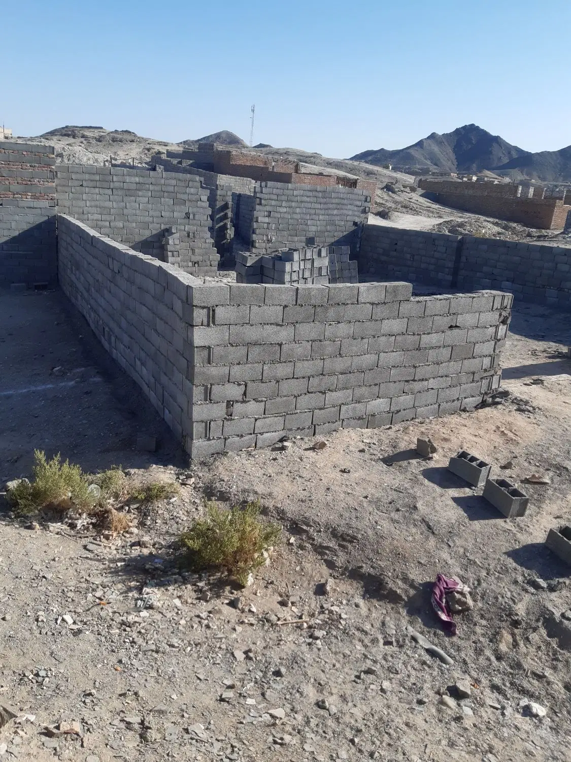 چهار دیوار حمت آباد
