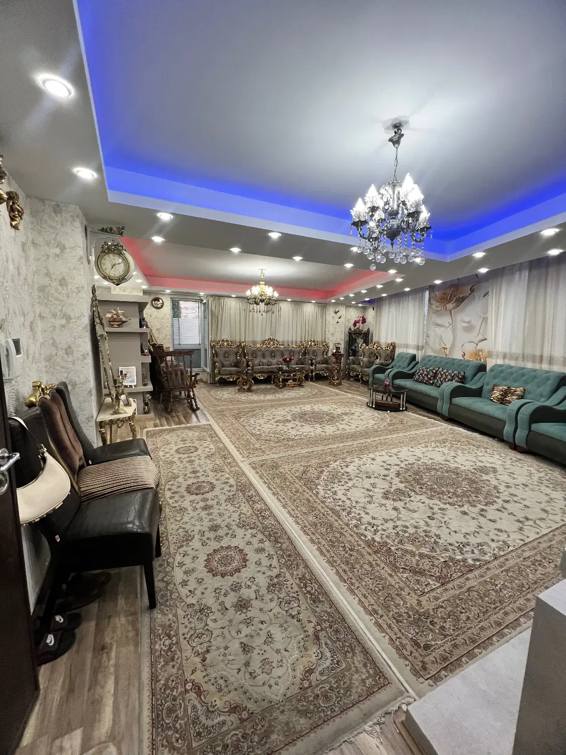 فروش آپارتمان ۱۶۵ویلاشهر۳