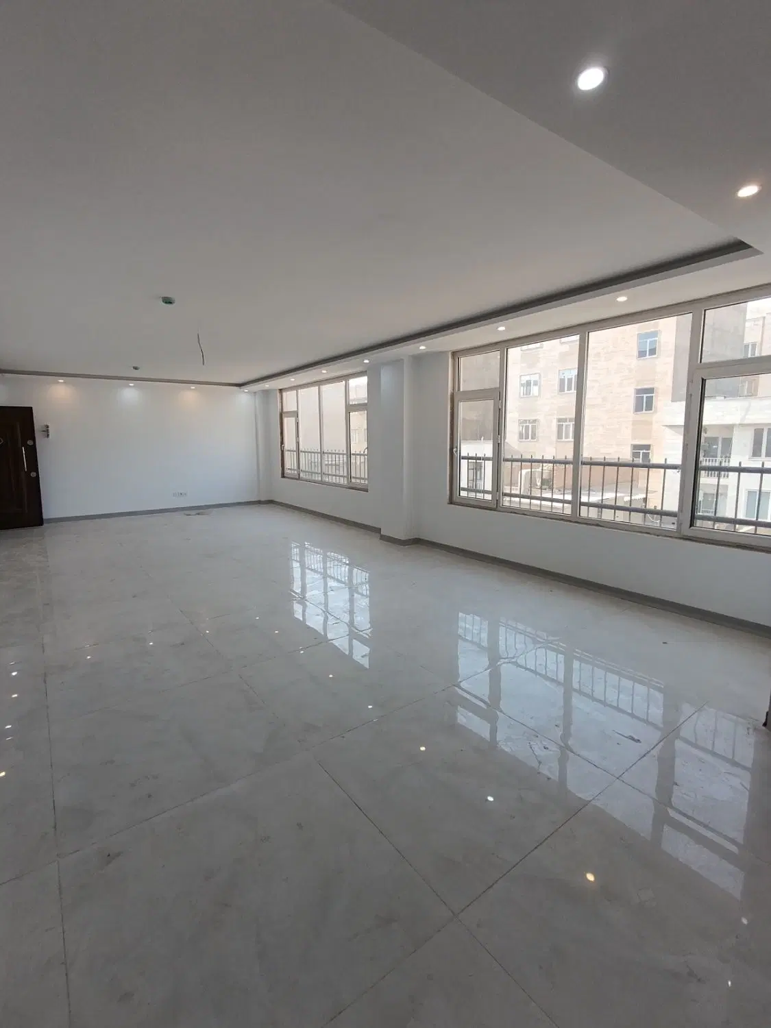سرقفلی مغازه تجاری(بلوارکشاورز)
