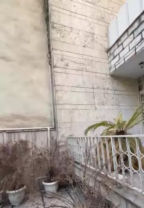 ۳۵۰ متر  مستغلات پاسداران میدان نوبنیاد