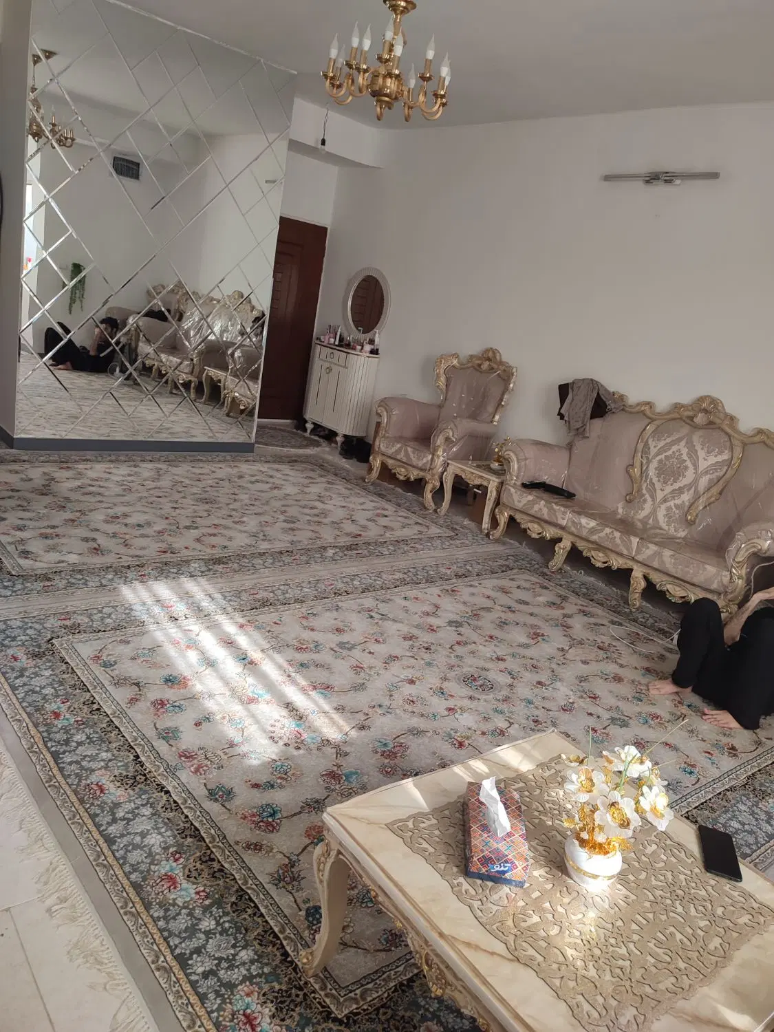 واحد ۷۳ متری رهن بدون کرایه ۶۳۰_۰۰۰_۰۰۰