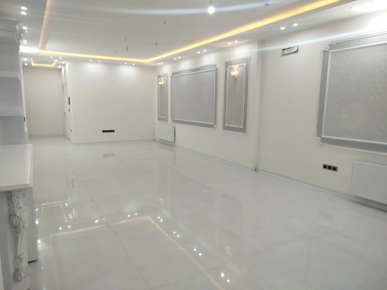 اپارتمان۱۰۰متر همکف ۲ خواب ،سالن و اداری