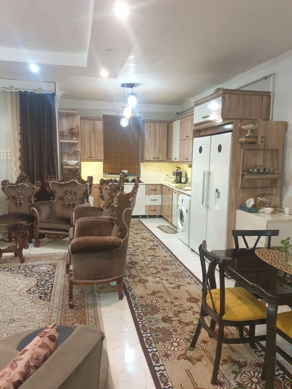 خانه دو طبقه گلدشت