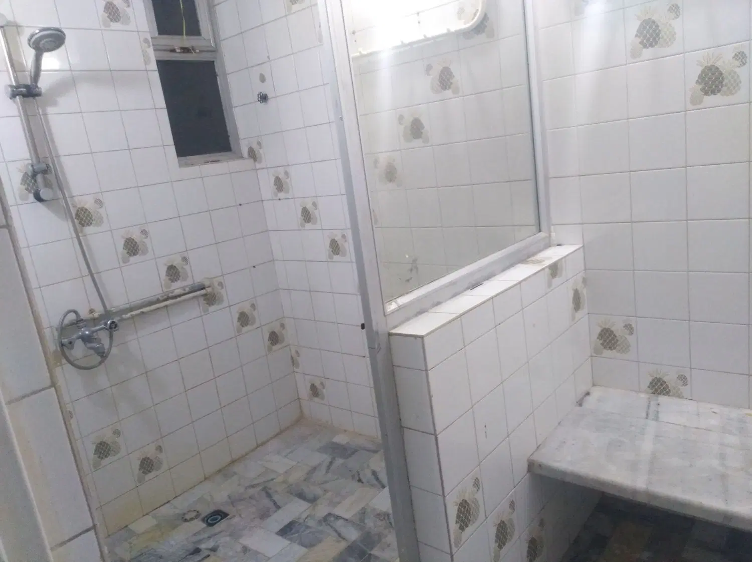 آپارتمان 146 متر، جنوبی، 3 خوابه، طبقه اول