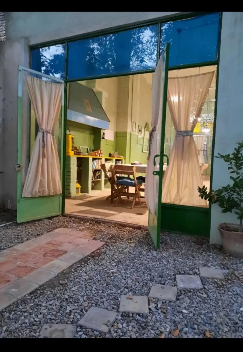 اجاره رستوران و انبار