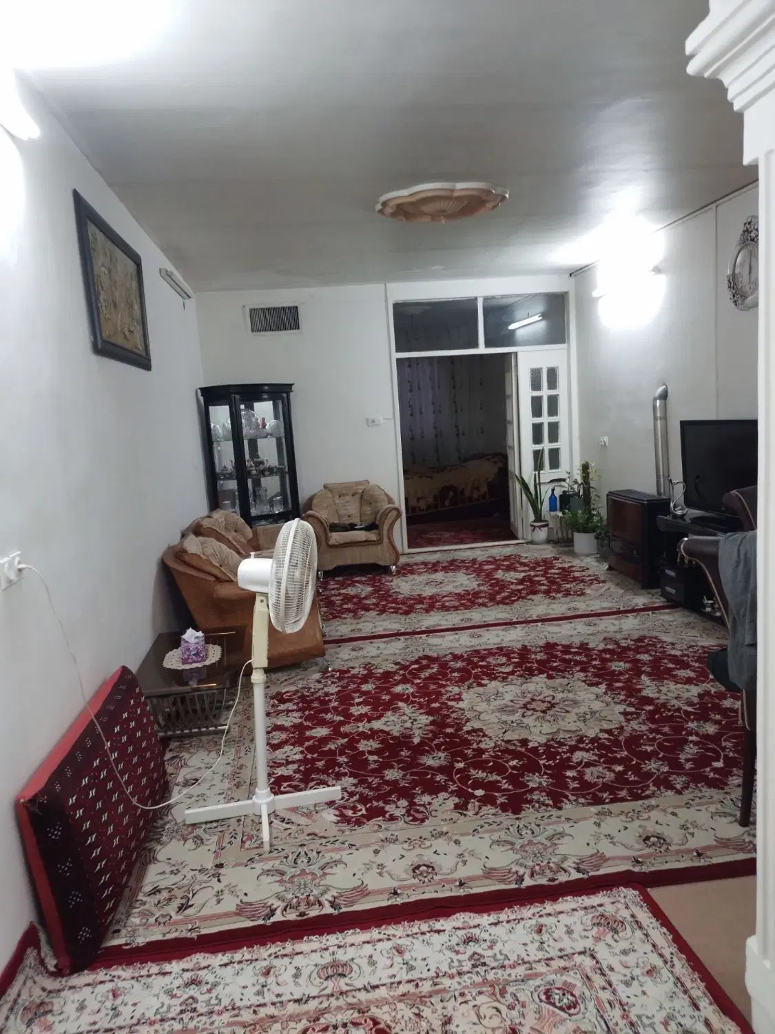 فروش خانه ویلایی کوچک در سه طبقه  81متری