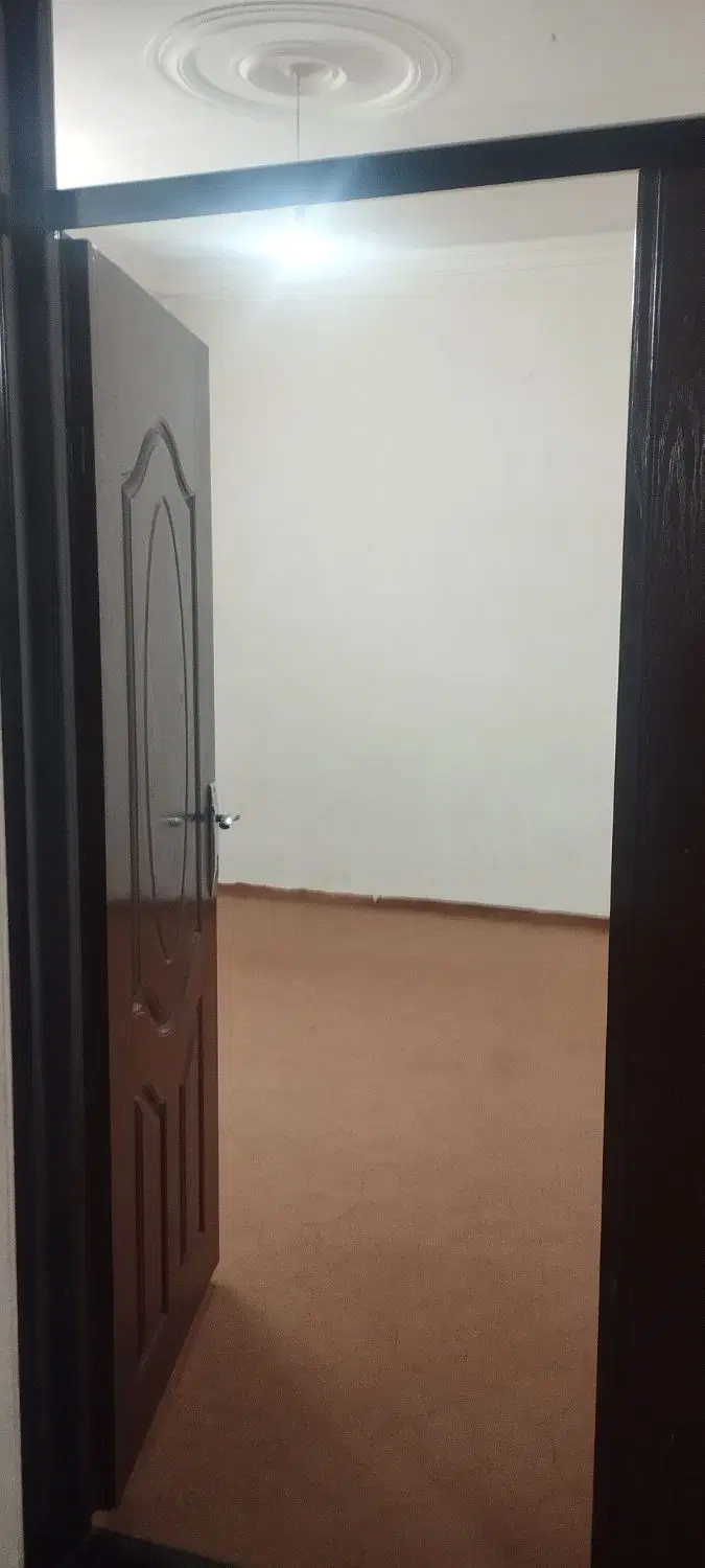 منزل ویلایی ۲۰۰متری کوچه روبروی بلوار ارتش