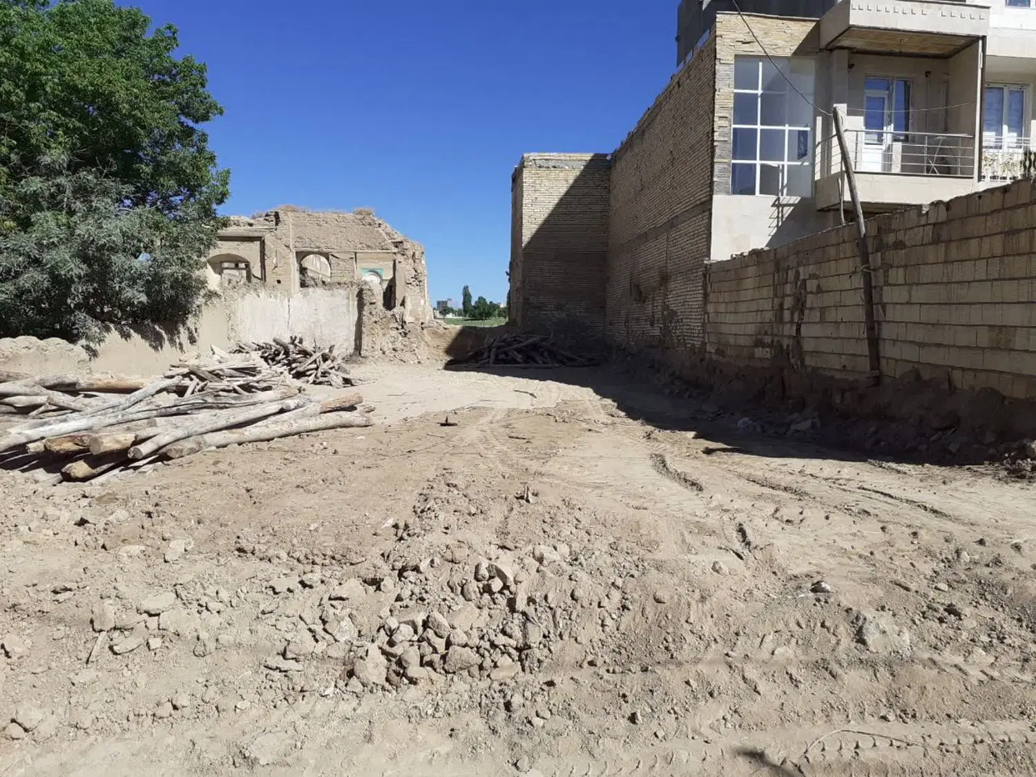زمین آماده ساخت