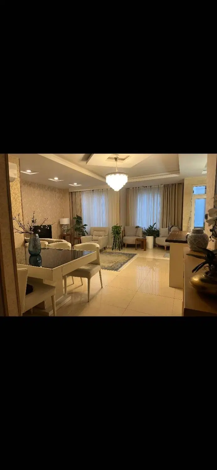 آپارتمان ۹۳ متری دو خواب خیابان پادگان