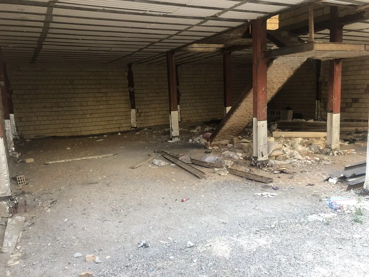واحد ۹۰ متری اول مفتح  وگرو  سمت دارایی