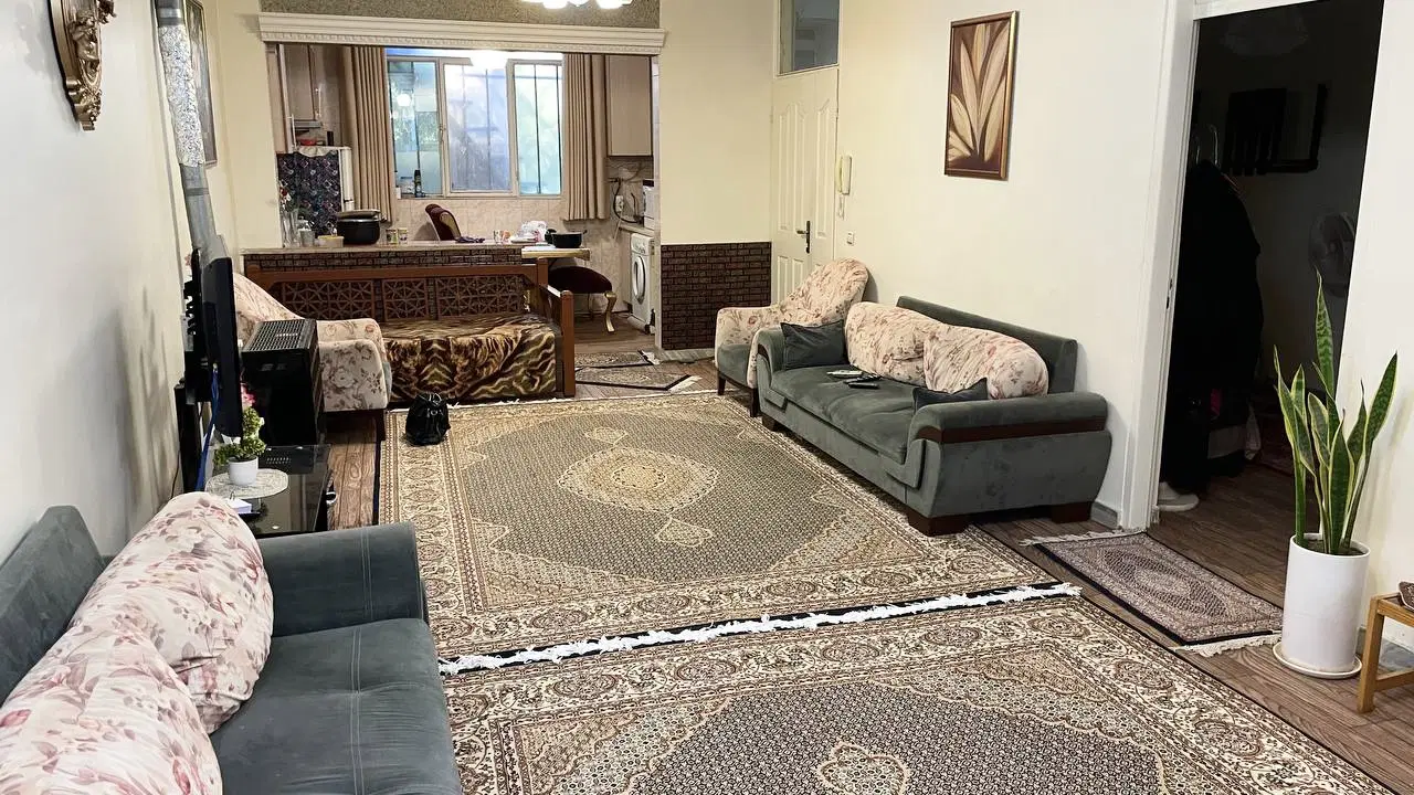 رهن واحد ۹۰ متری_ گلستان یکم