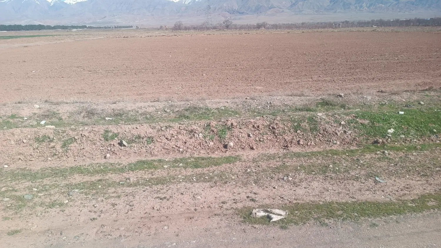 زمین حاشیه اتوبان دور برگردون دشت