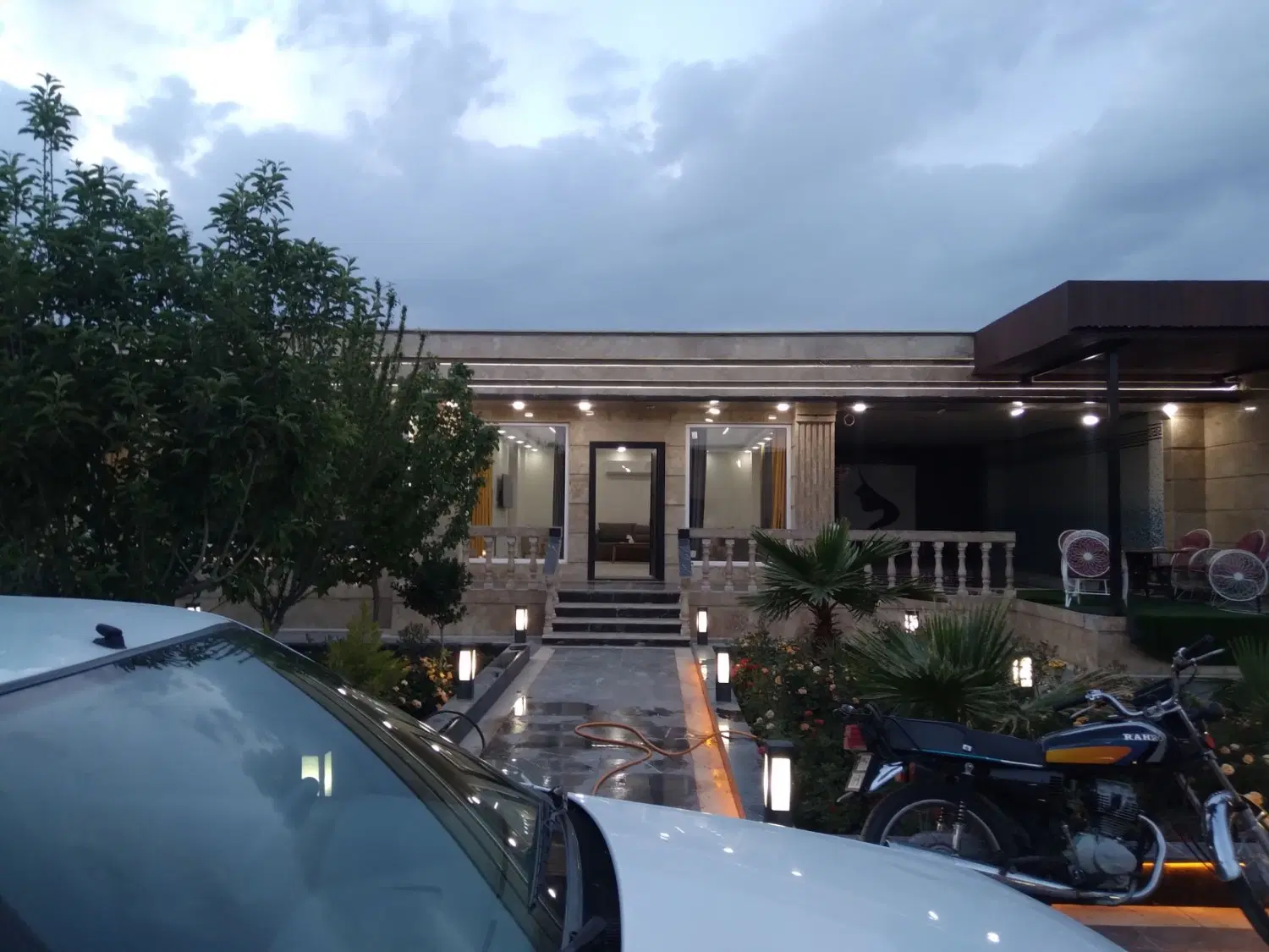 فروش باغچه