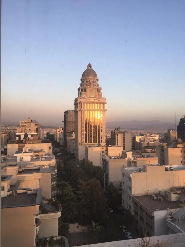 مغازه تجاری ۱۴۰ متری قیطریه بر بلوار اندرزگو