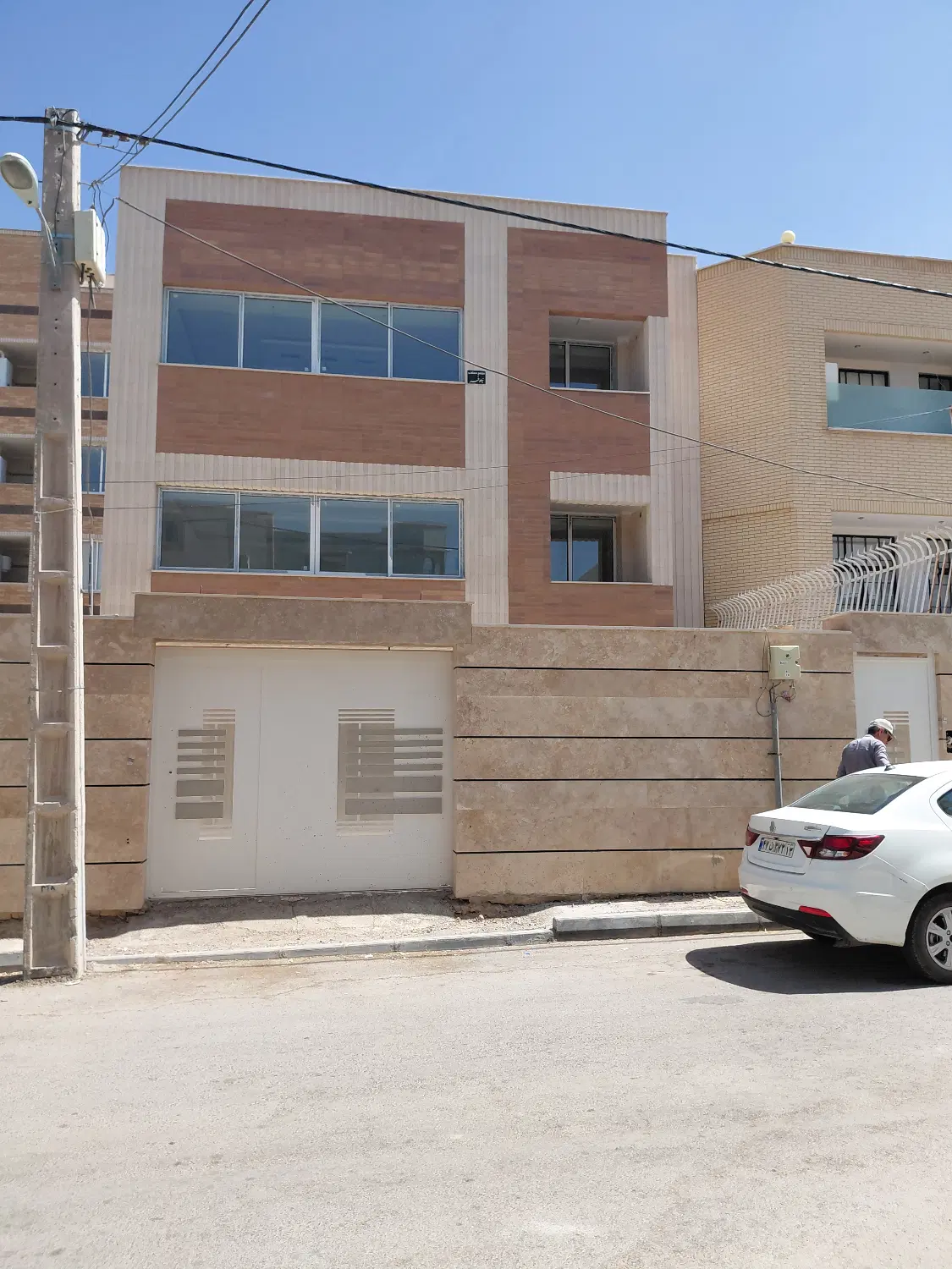 فروش منزل مسکونی