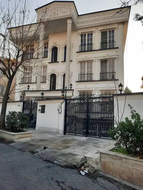 فروش ویلایی جنوبی اندیشه کوی نارون