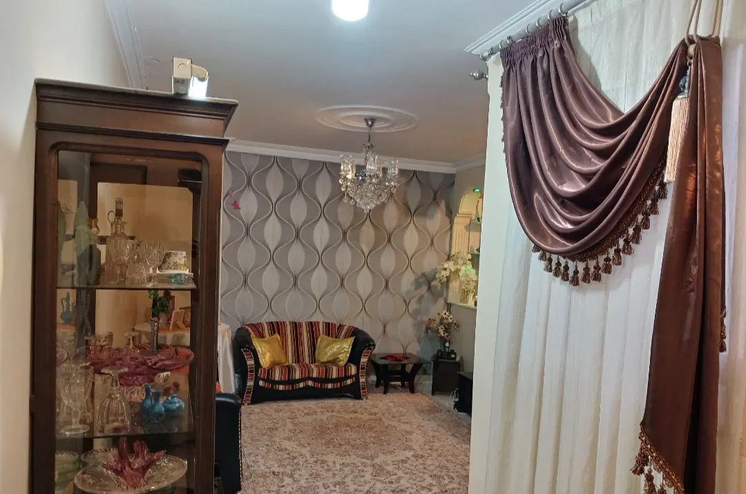 برِ بلوار بریانک غربی_۴۶متر_سالن مربع