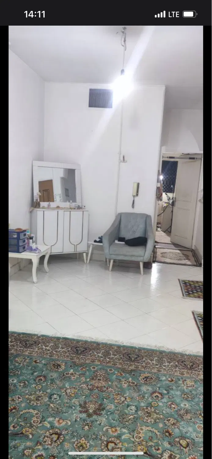 واحد فروشی ۴۶ متری آذربایجان