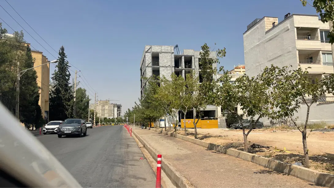 زمین ۴۰۰ متری بهشتی