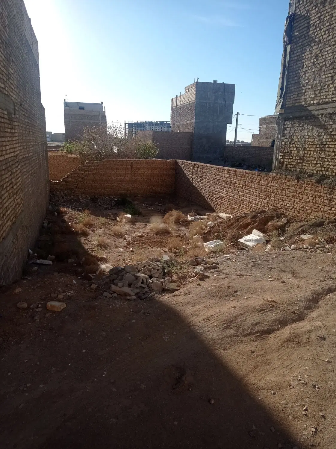زمین بلوار مدرس اکرمیه