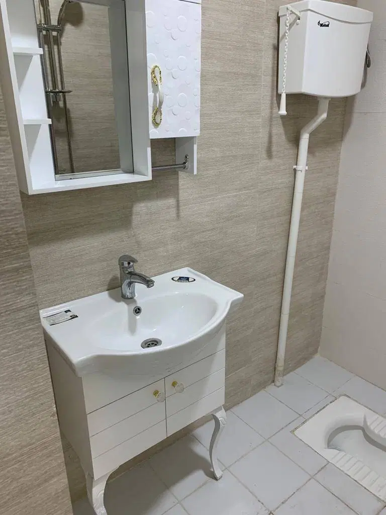 اجاره مغازه متراژ 230مترکف 100متربالکن 30 پارکینگ