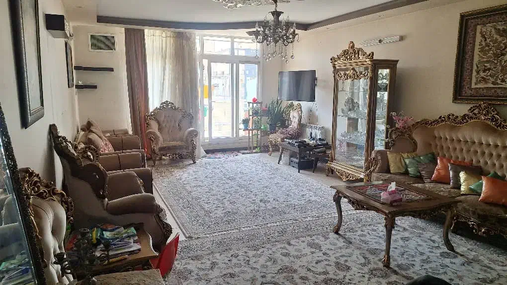 آپارتمان ۱۱۰ متری خ کاوه