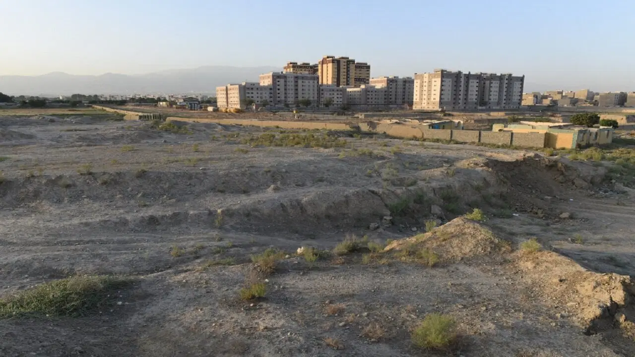 ۲۴۰ متر زمین سنددار