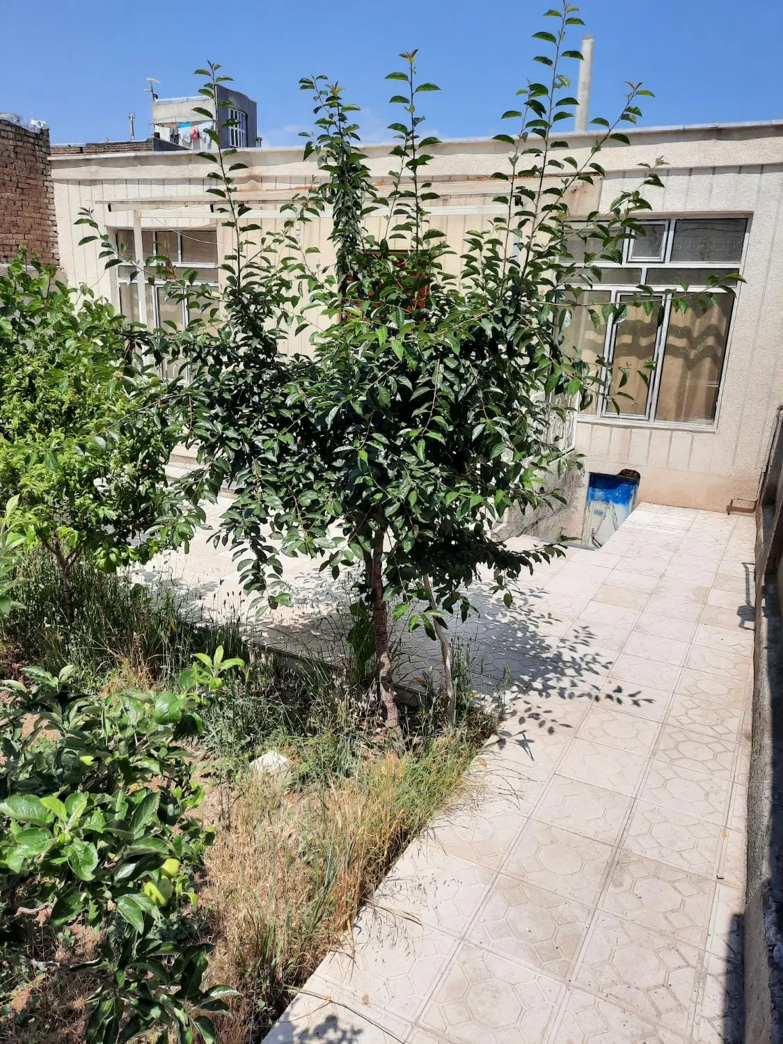خانه ویلایی در خیابان مبارکی
