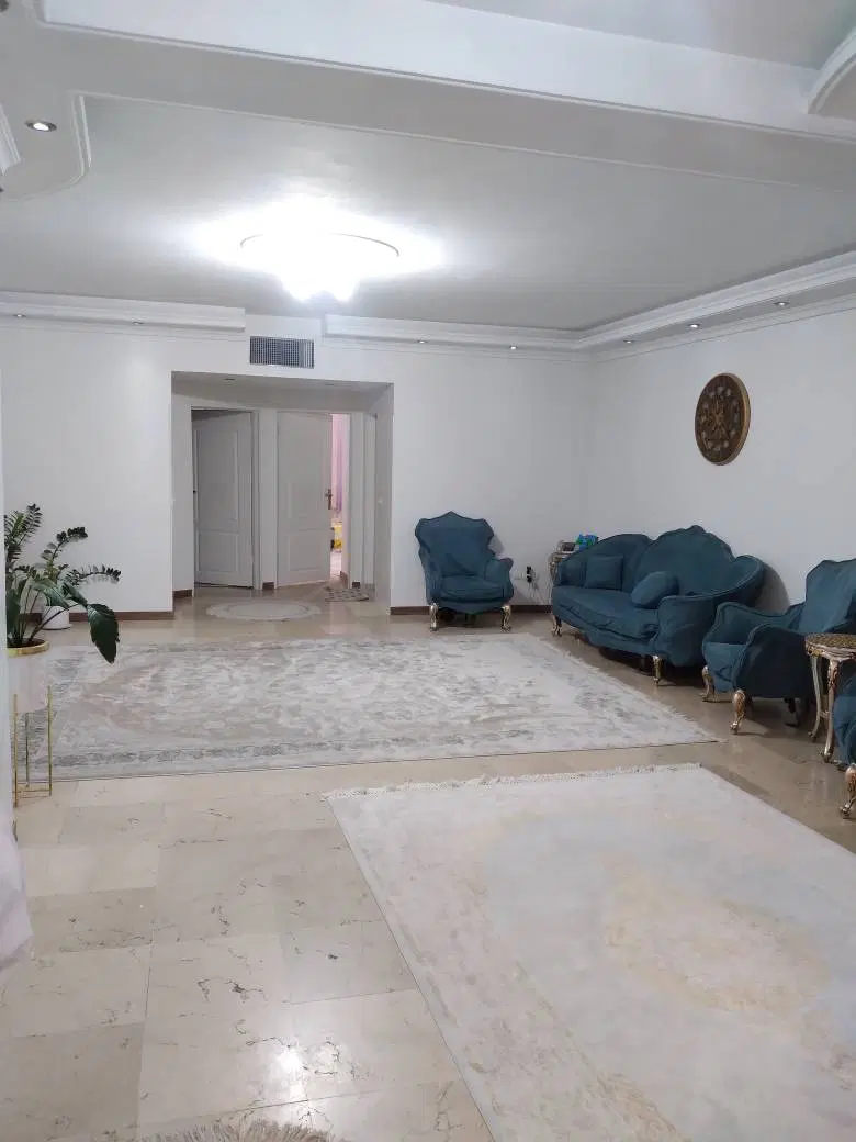 آپارتمان ۱۰۵ متری خ طاهری