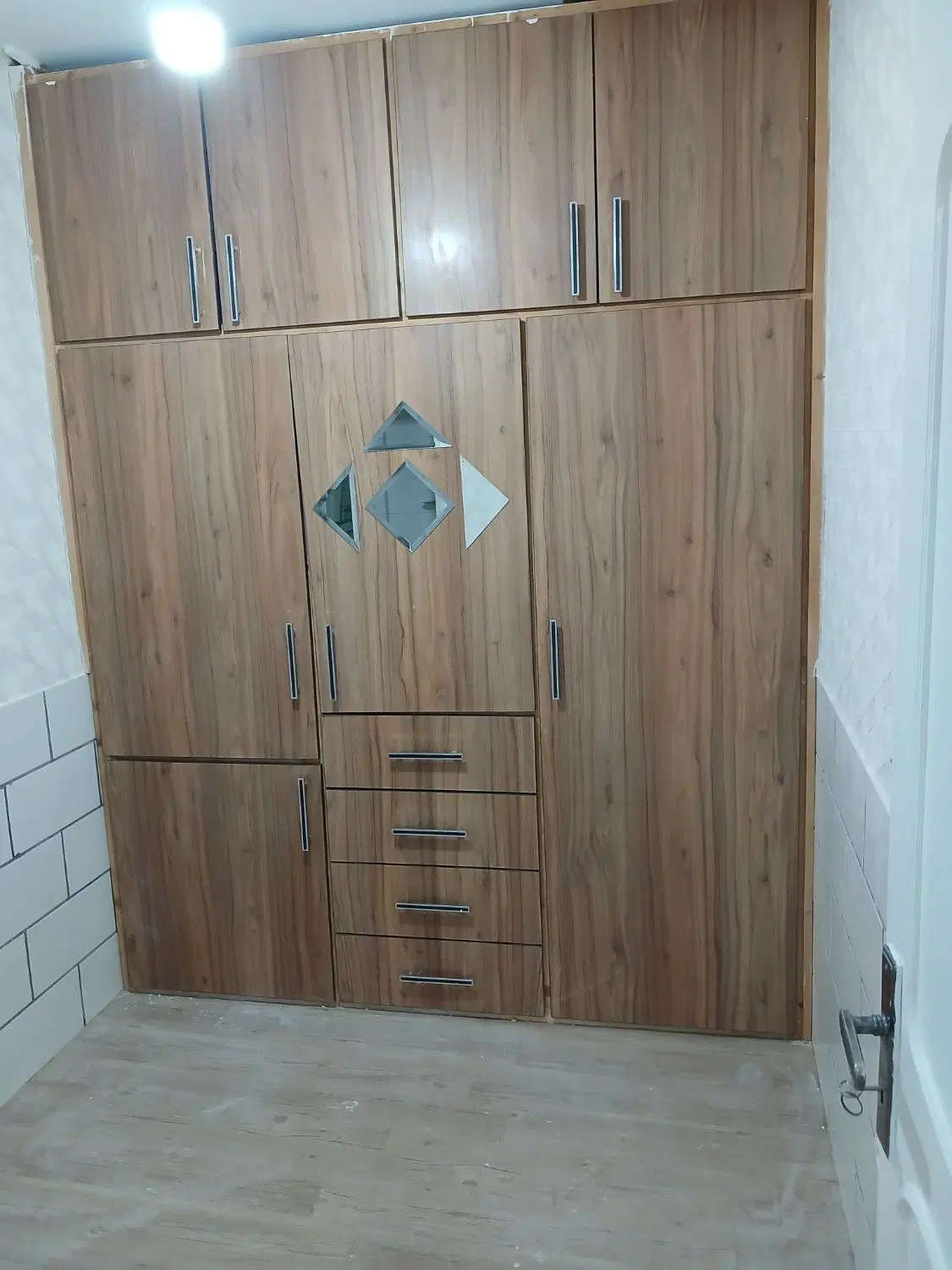 سه طبقه تک واحدی