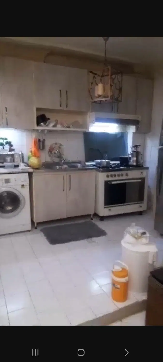 تهران نو فلکه چایچی ۶۷ متر ۲خوابه