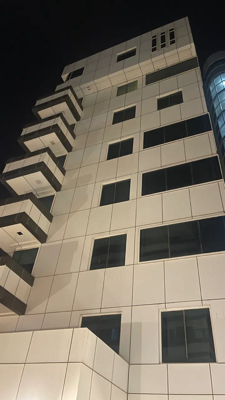 واحد ۴۸ متری ط ۱ دویست واحدی قلب صدف فروش