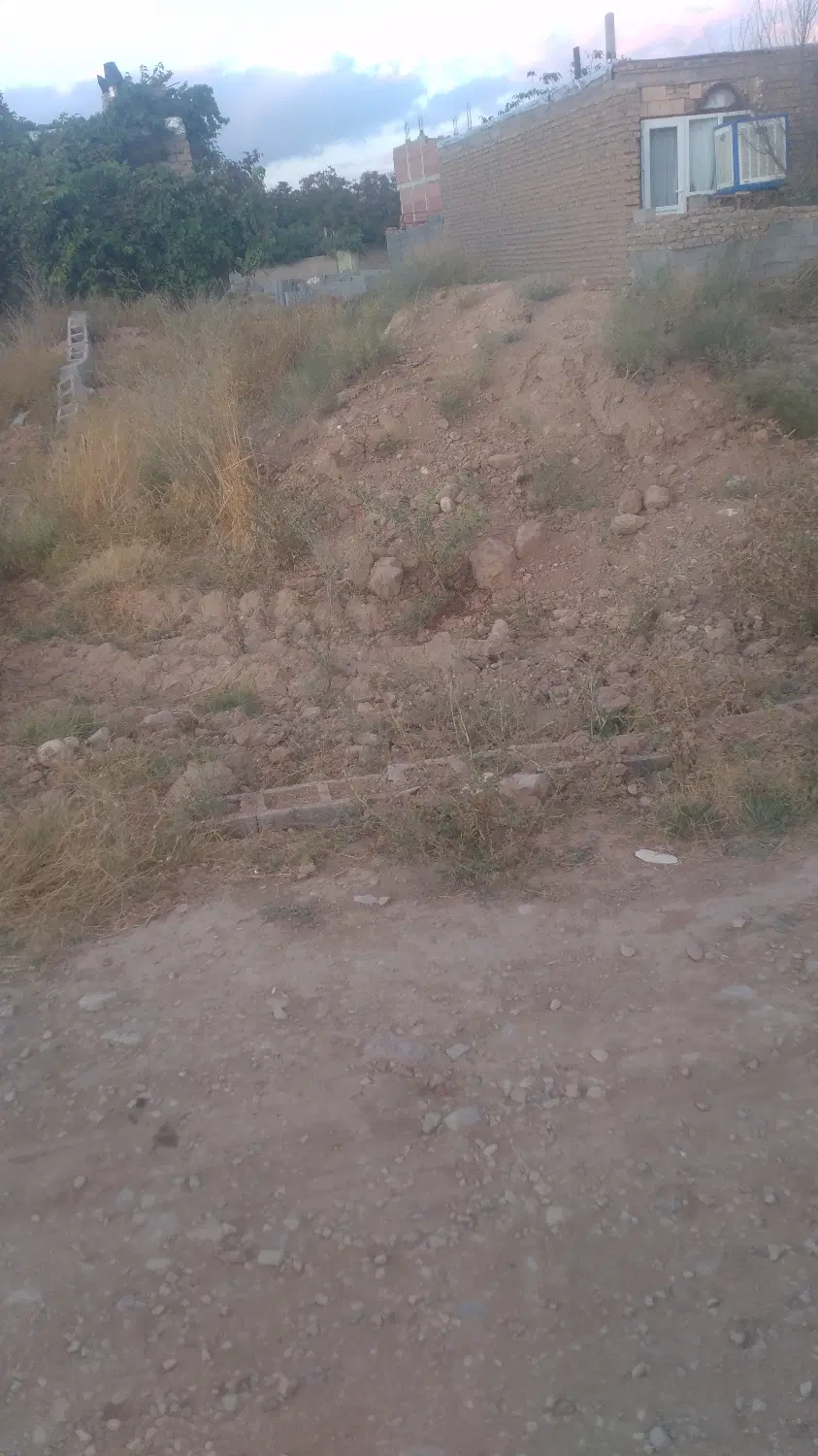 زمین در احمد اباد ۲