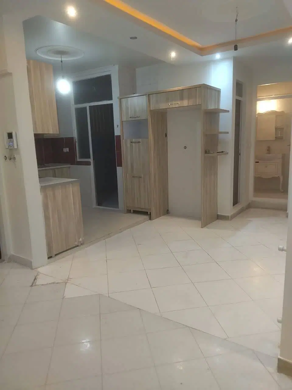 83متری فول امکانات
