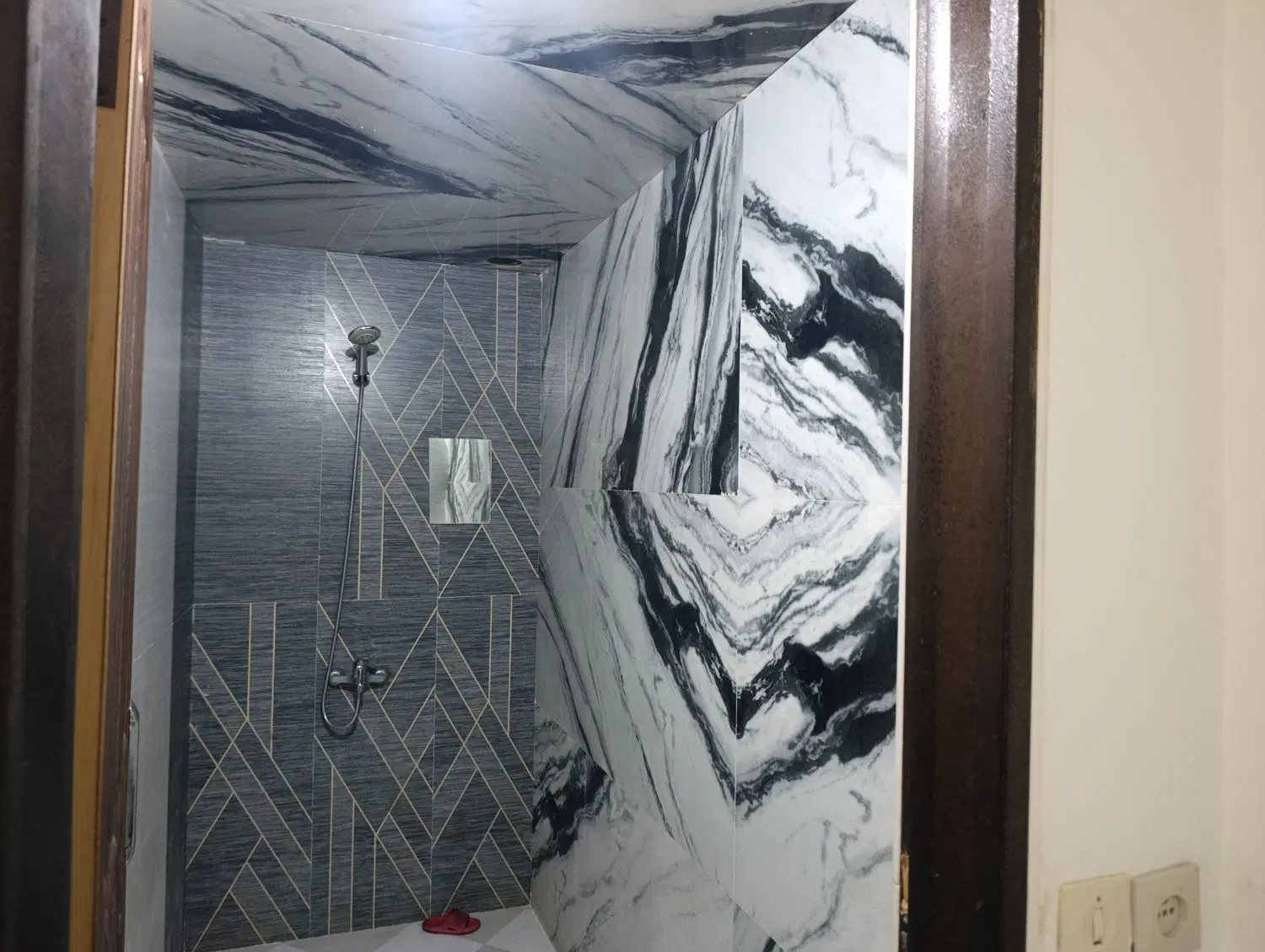 اندیشه.حیاط.شخصی