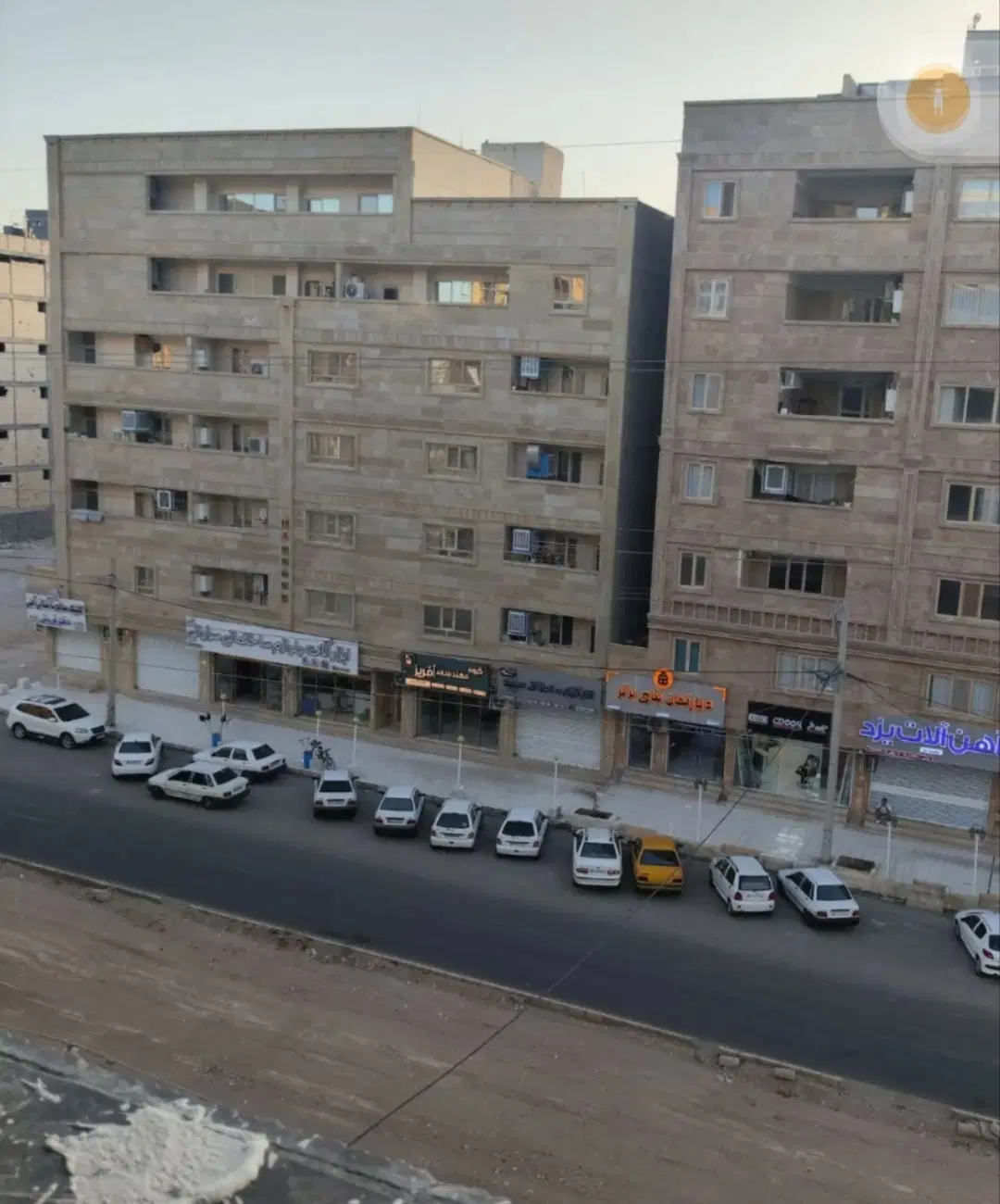 فروش اپارتمان ۱۷۰ متری حاشیه ای اصلی بلوار ۲۲بهمن