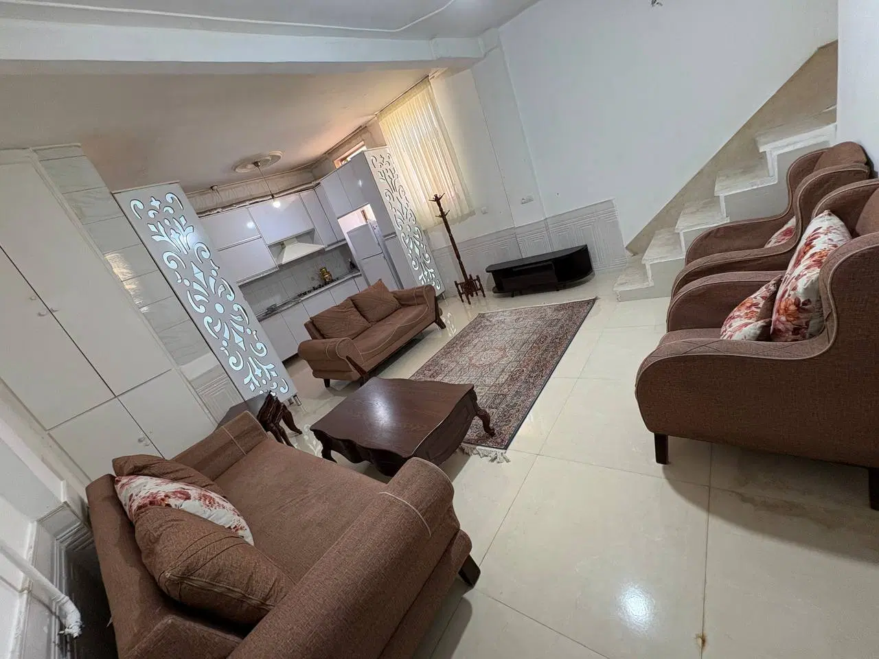 سوییت پارکینگ دار بلوار طاقبستان