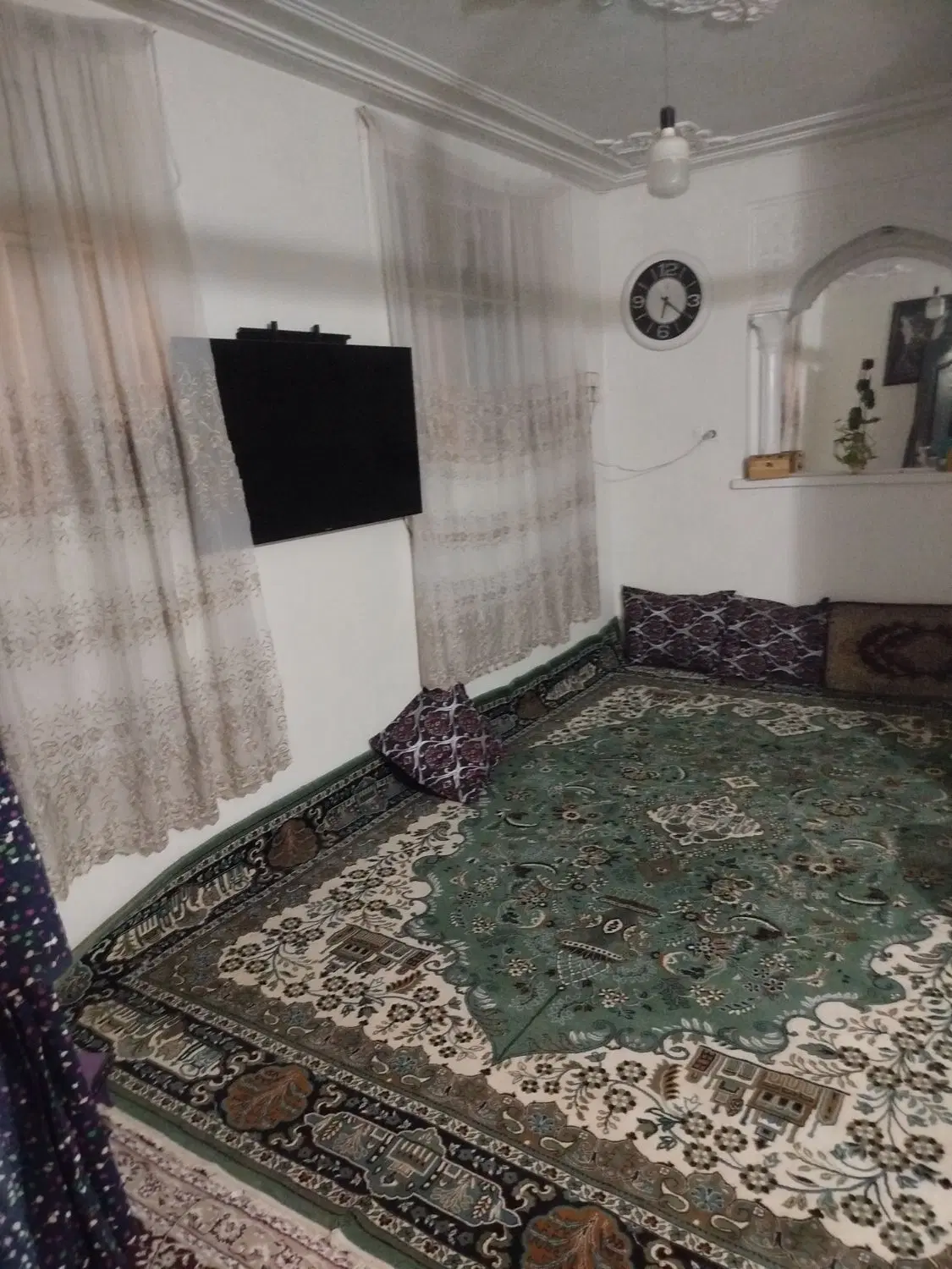خانه جلو قواره