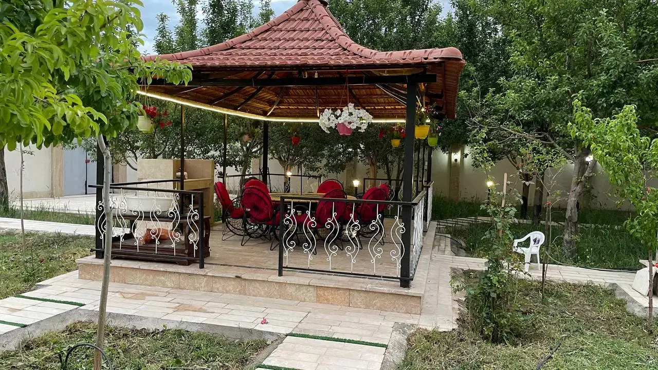 باغ ویلا شیک ۱۰۰۰ متری