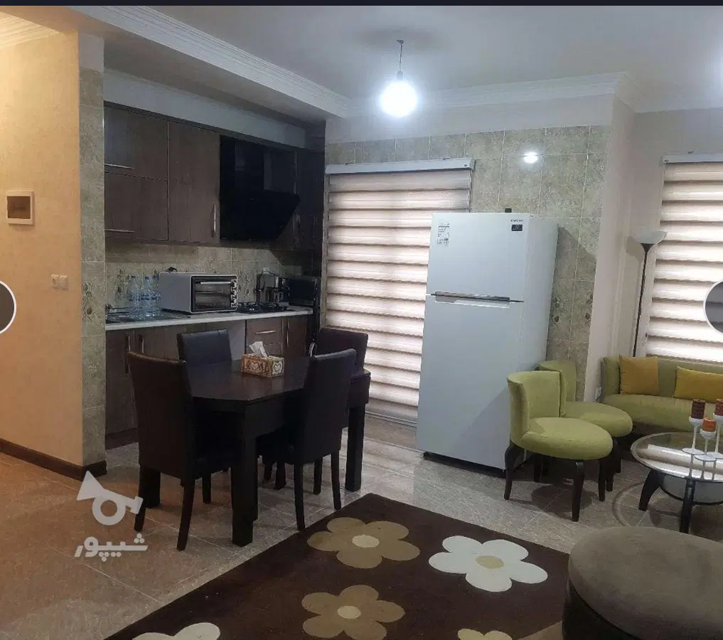 اپارتمان۴۰ متری طبقه سوم