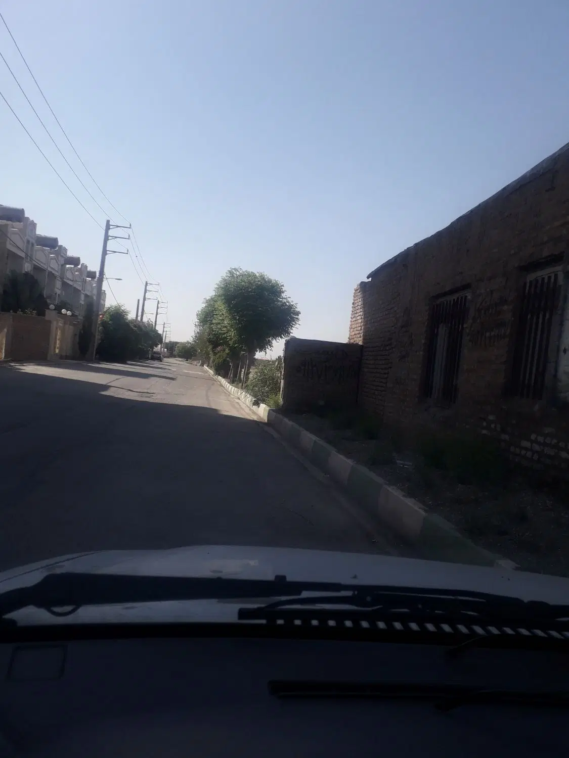 زمین ۱۰۰متری