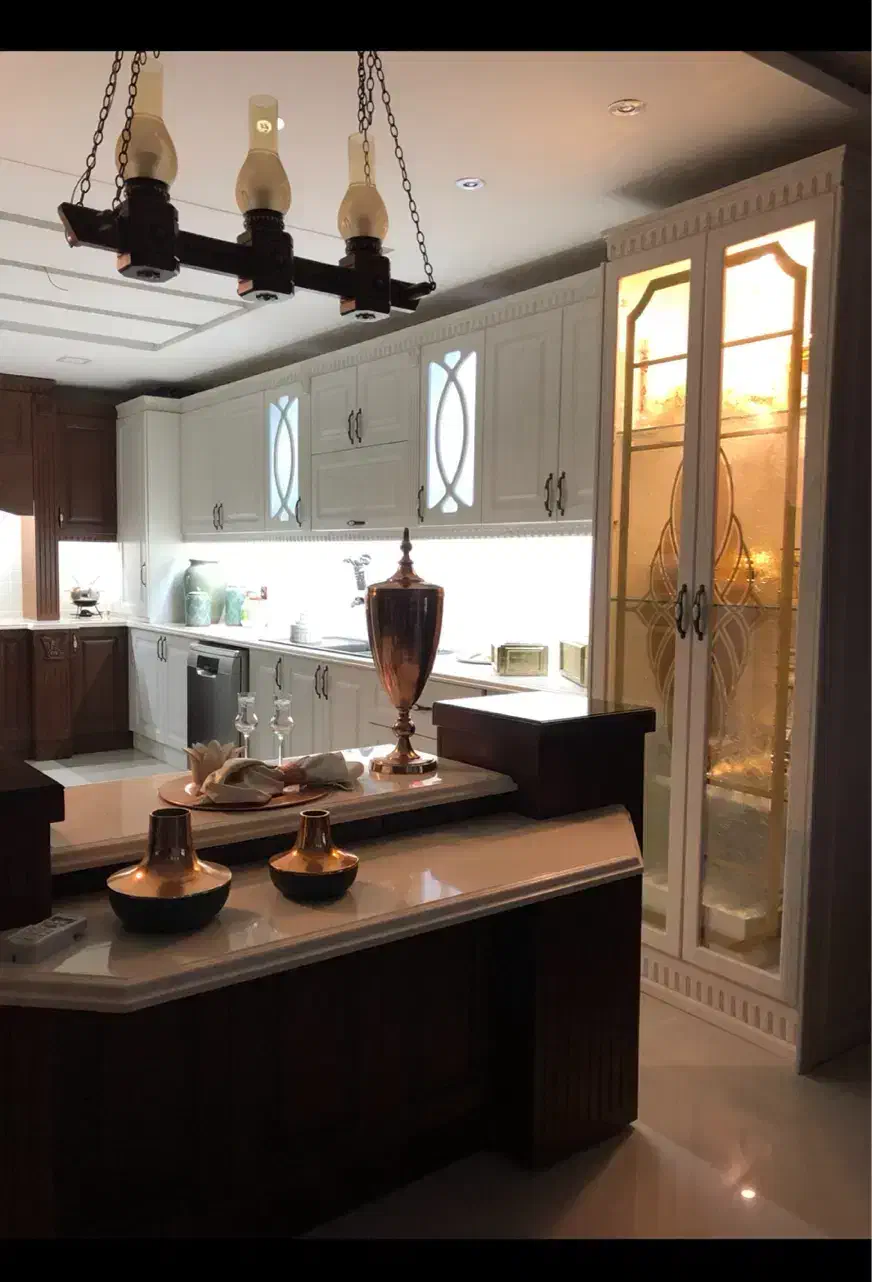نوفل لوشاتو۲۰۸متر