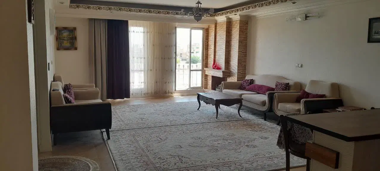 سه خوابه غرق نور
