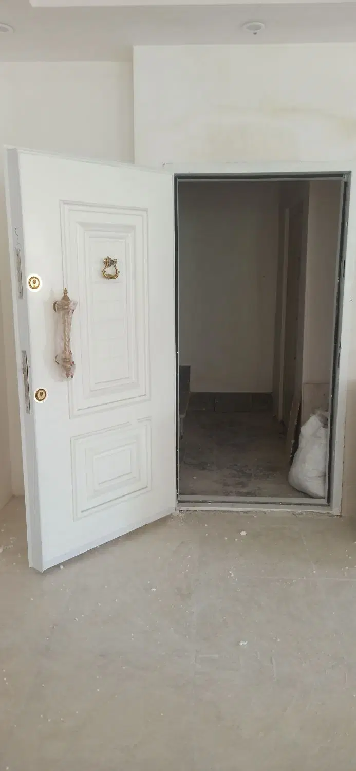 ۱۷۵ متر طبقه اول