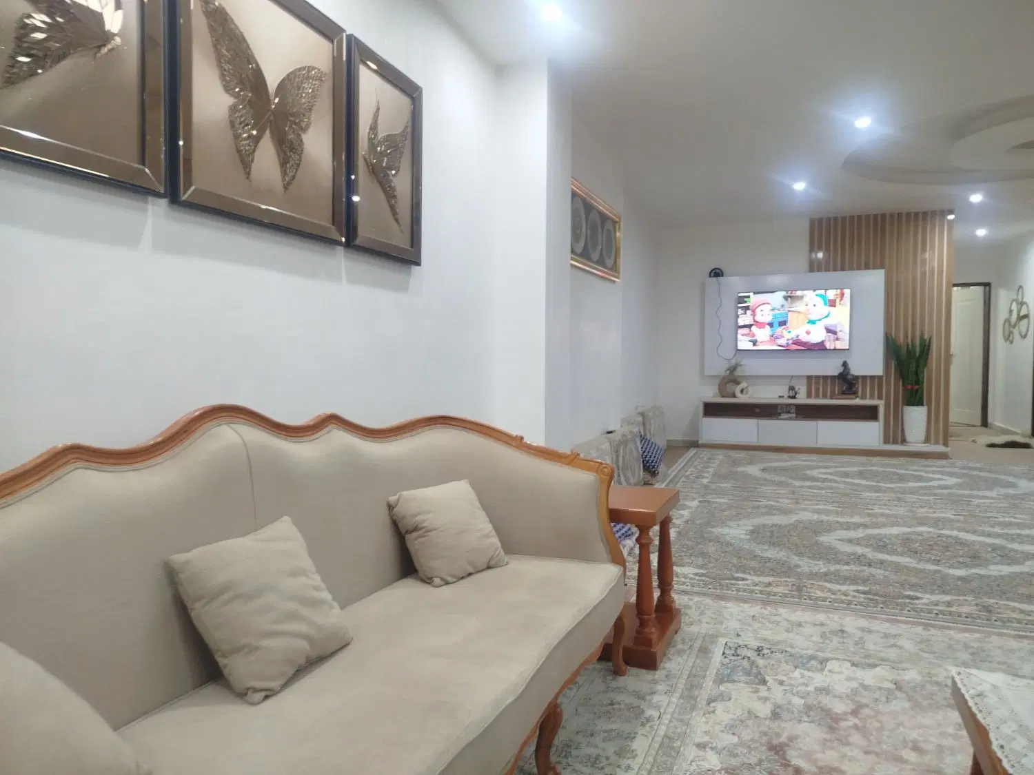 فروش ۱۴۳متری تاپ لوکیشن