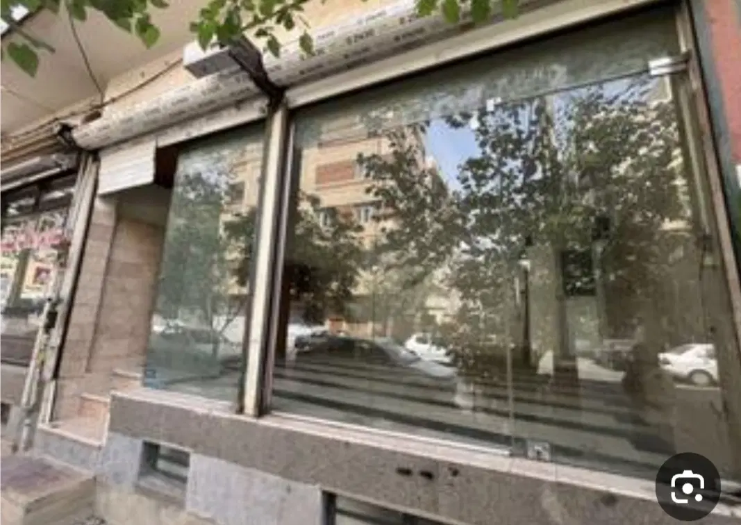 اجاره دودهنه مغازه ۶۰ متری میدان شهدا اول معلم
