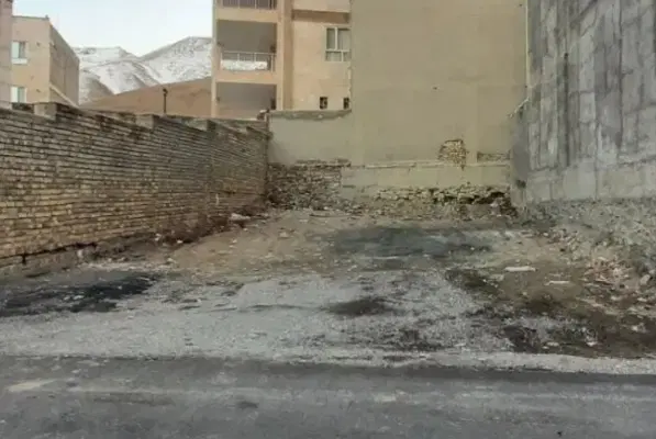 گاوخانه ۱۰۰ متری پیش فروش متری ۴۰